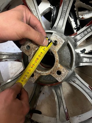 Llantas R17 con neumáticos