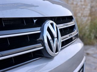 VOLKSWAGEN MULTIVAN 2.0 180CV EN EXCELENTE ESTADO