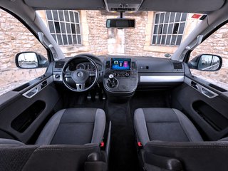 VOLKSWAGEN MULTIVAN 2.0 180CV EN EXCELENTE ESTADO