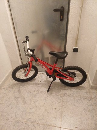 Bicicleta Infantil Roja BH para niños, 18 pulgadas