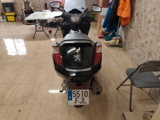 Peugeot Satelis 125cc Negra/Gris