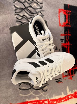 Zapatillas Adidas Mujer Blancas y Negras