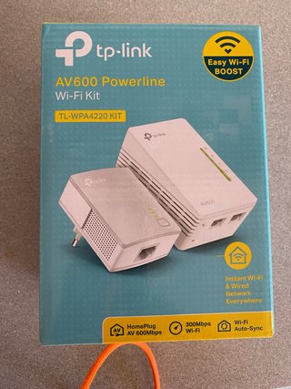 TP-Link AV600 Powerline Wi-Fi Kit TL-WPA4220