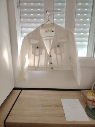 Chaqueta vaquera Stradivarius Blanca Talla M