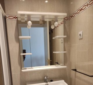 Mueble baño con espejo