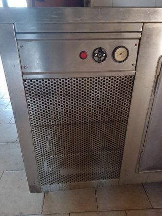 Tavolo da lavoro acciaio inox con vani refrigerant