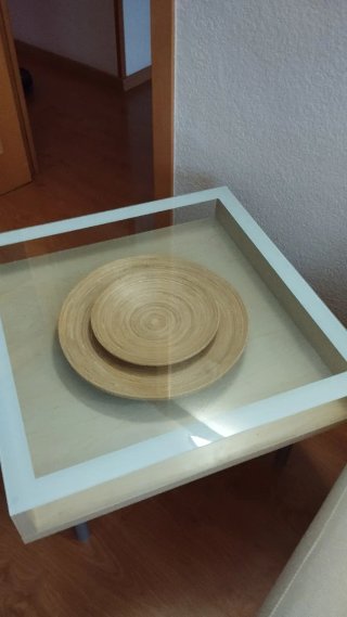 Mesa de centro cristal y madera.