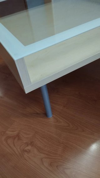 Mesa de centro cristal y madera.