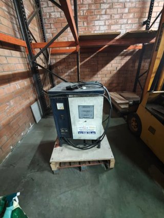 Carretilla elevadora eléctrica