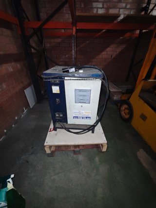 Carretilla elevadora eléctrica