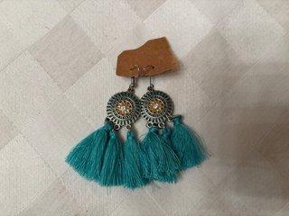 Orecchini stile hippy con nappe