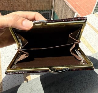 Cartera de piel vintage marrón