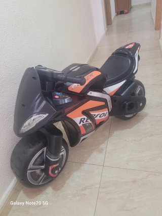 Moto infantil Repsol