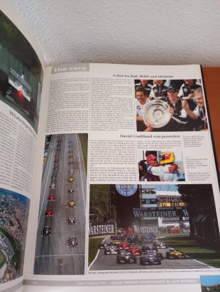 Libro Formula 1 Yearbook 2001-2002