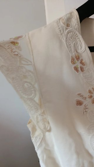 Vestido beige cocktail talla XL con pedrería