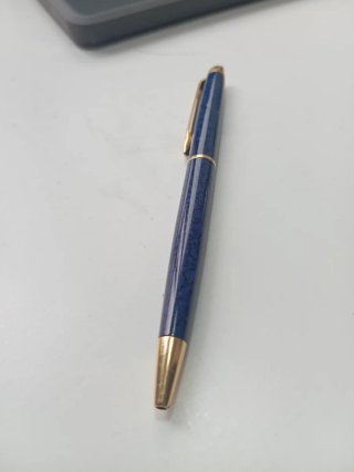 Bolígrafo Waterman azul dorado