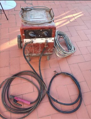 Soldadora y radial industrial