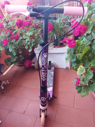 Patinete Oxelo Morado con Diseño Tribal