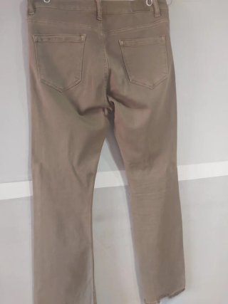 Pantalón campana beige