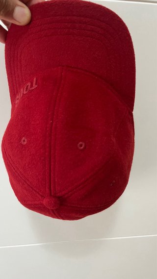 Gorra Tous Bordada Roja