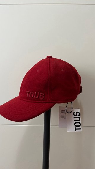 Gorra Tous Bordada Roja