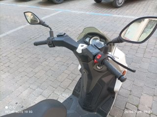 Scooter Blanco Automático