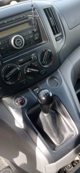 Nissan NV200 2011