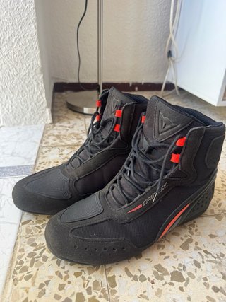Botas Moto Dainese Negras y Rojas