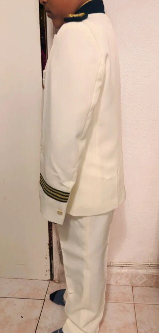 Traje Comunión Niño Blanco con Dorado