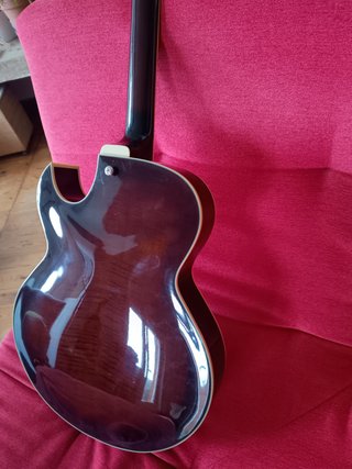 Ibanez Artcore AK95 Guitarra Eléctrica (2011)