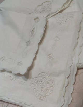 Lenzuola matrimoniali antiche ricamate