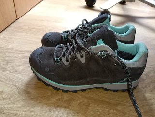 Botas Lafuma grises y turquesa