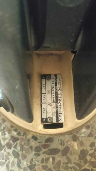 Pulidora suelo Electrolux B23