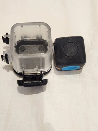 Cámara GoPro con carcasa