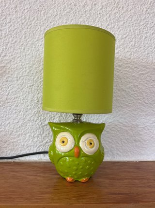 Lámpara de mesa búho