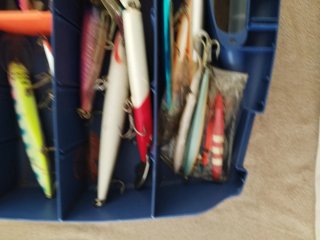 Caja de señuelos de pesca Rapala