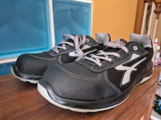 Zapatos de seguridad U-Power negros/grises