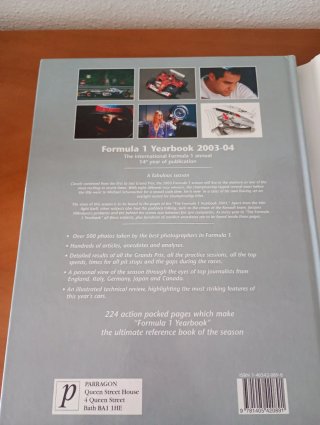 Libro Formula 1 Yearbook 2003-2004