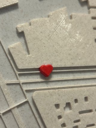 Cuadro minimalista corazón rojo