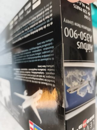 Maqueta Airbus A350-900 1:144 Revell