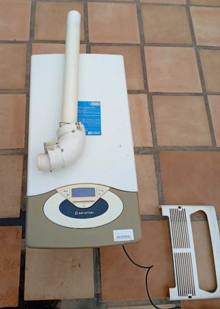 Caldera mural gas natural Ariston