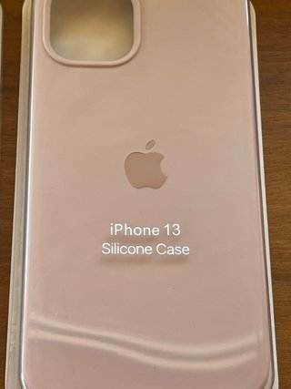 2 custodie in silicone per iPhone 13 nuove e non aperte