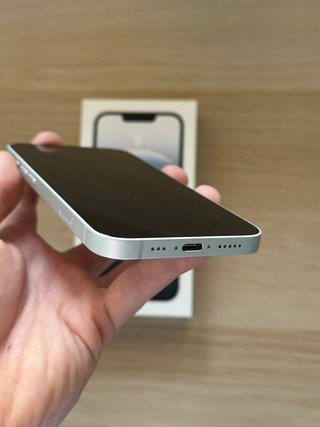 Apple iPhone 16e