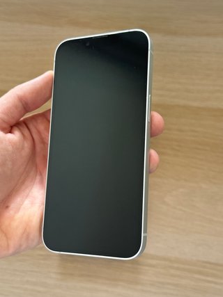 Apple iPhone 16e