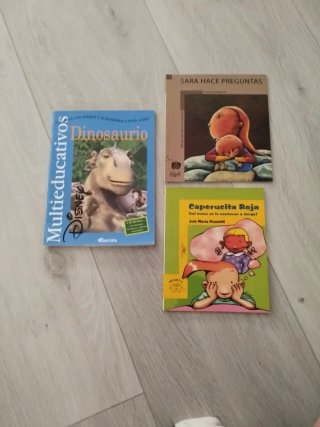 Dinosaurio: Cuentos con juegos y actividades a ...