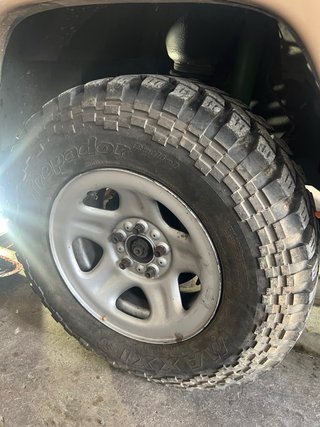 Maxxis Trepador 235/75/15 Ruedas