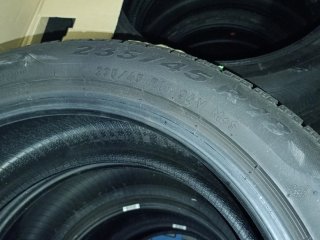 4x Pirelli Sottozero M+S R18 6-7mm 235 265 45 R18