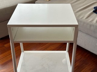 Tavolino Ikea bianco con ruote