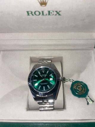 Reloj de Lujo Verde y Plateado