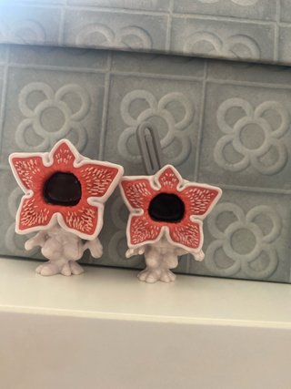 Huevos Kinder Stranger Things